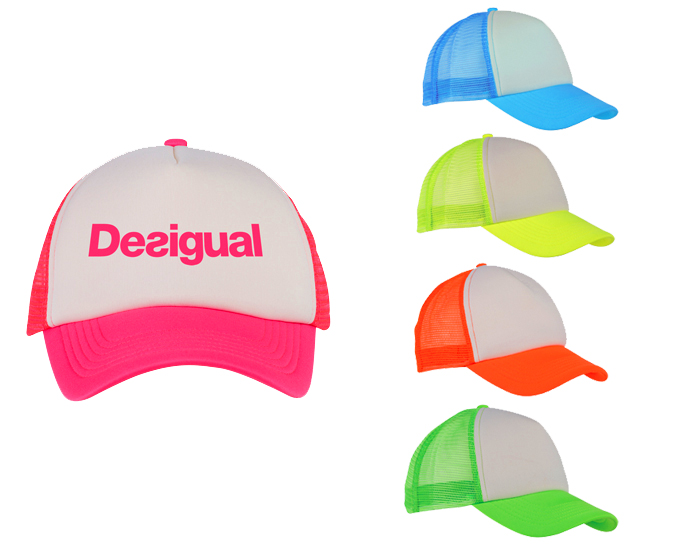 GORRA EN POLIESTER CON VISERA DE ALGODON C575